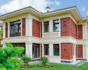 Чому краще будувати новий будинок а не переробляти старий?