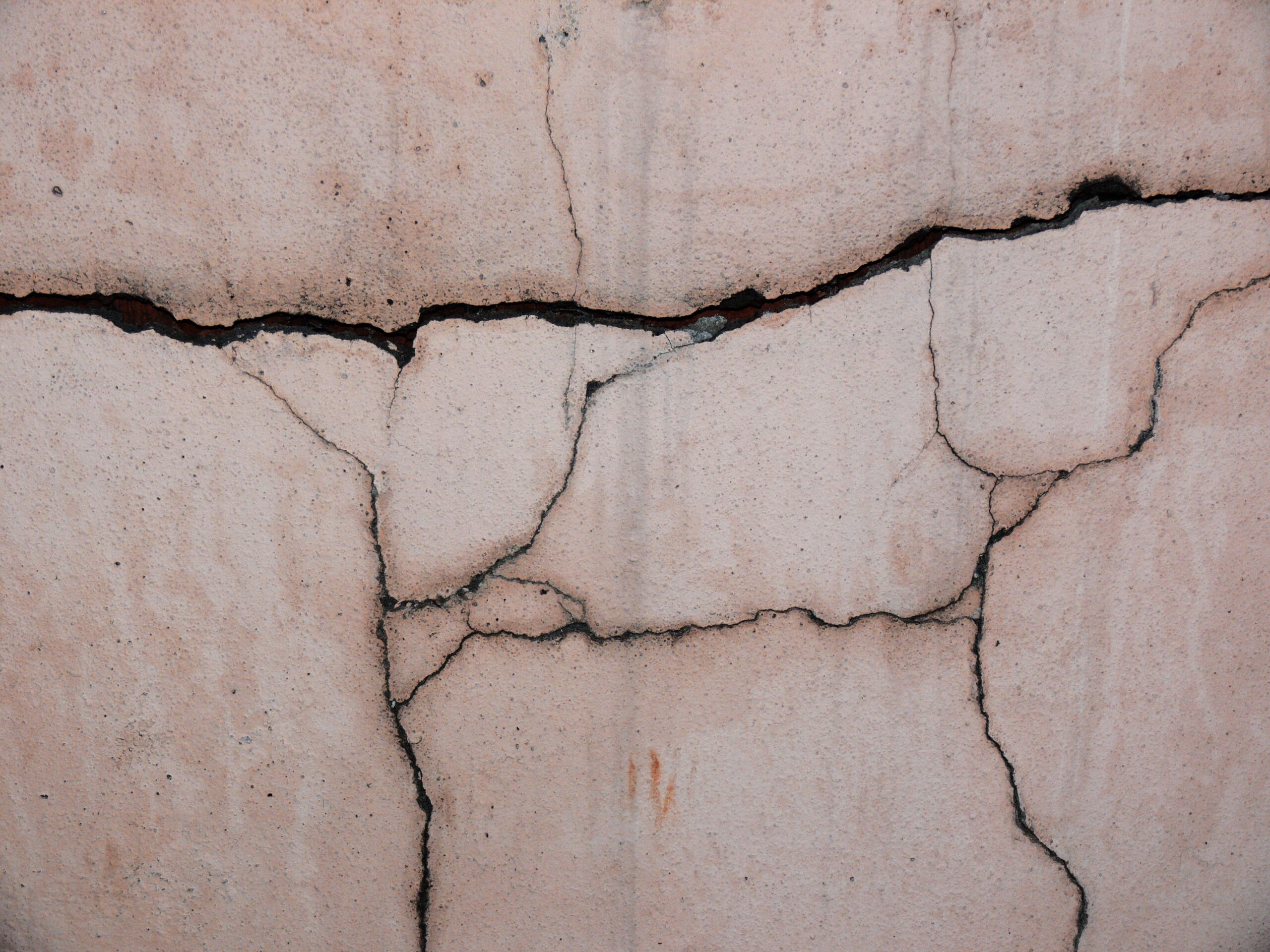 Cracks on the Building Facade: Is There a Risk of Collapse