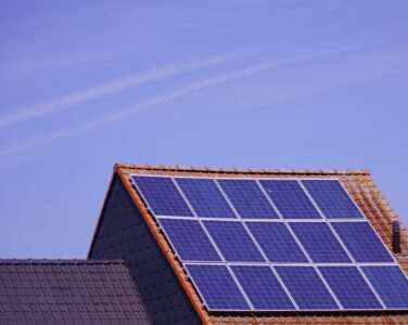 Roof Load Calculation for Solar Panels: How to Prevent an Emergency