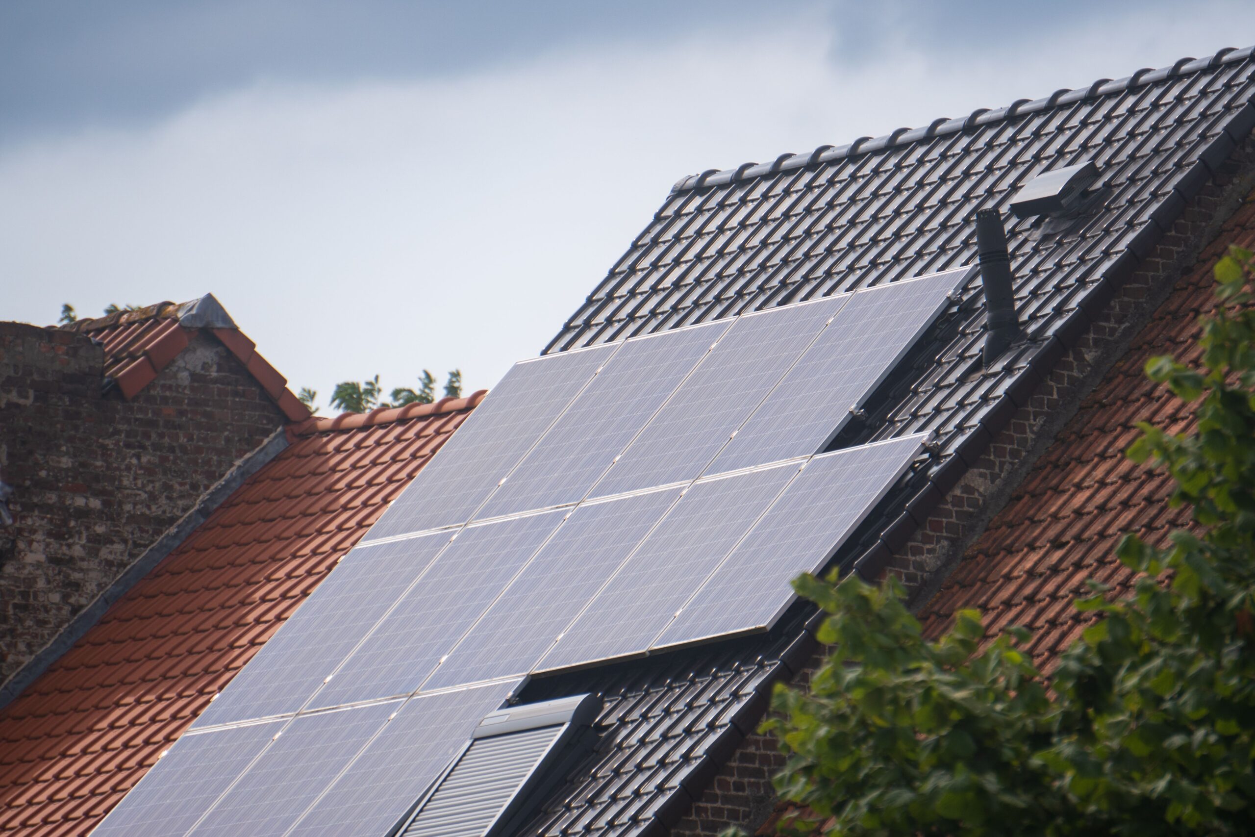 Roof Inspection for Business: Preparing the Roof for a Solar Power Plant