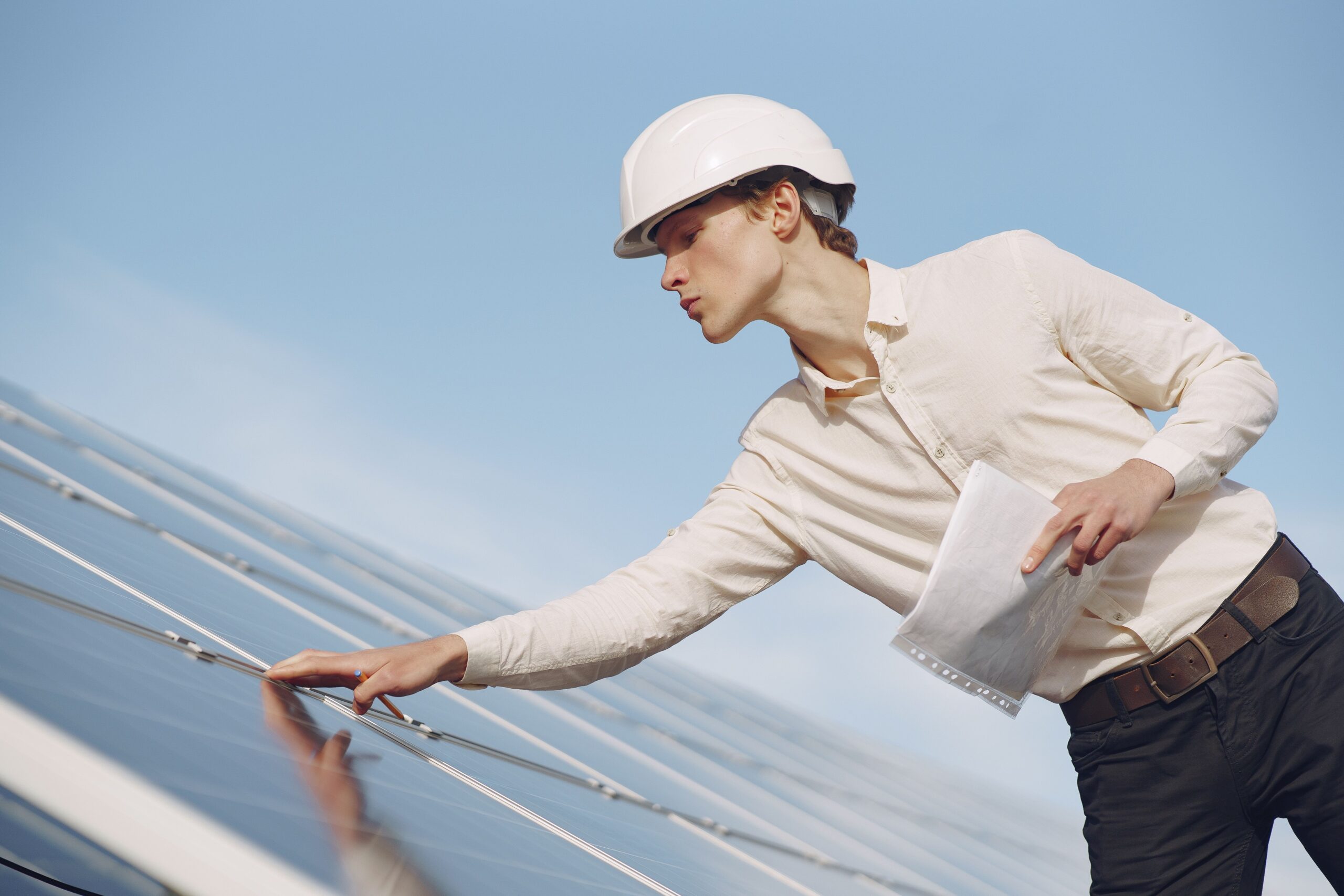 Roof Load-Bearing Capacity Check: How to Know if Your Roof Can Support Solar Panels