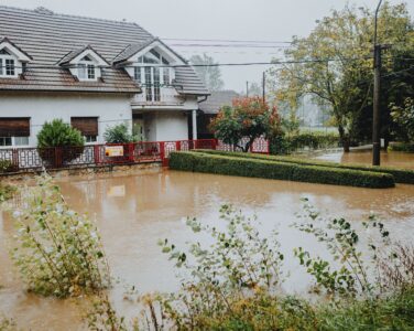 Foundation Flooding: Risks for the Building and How to Avoid Them
