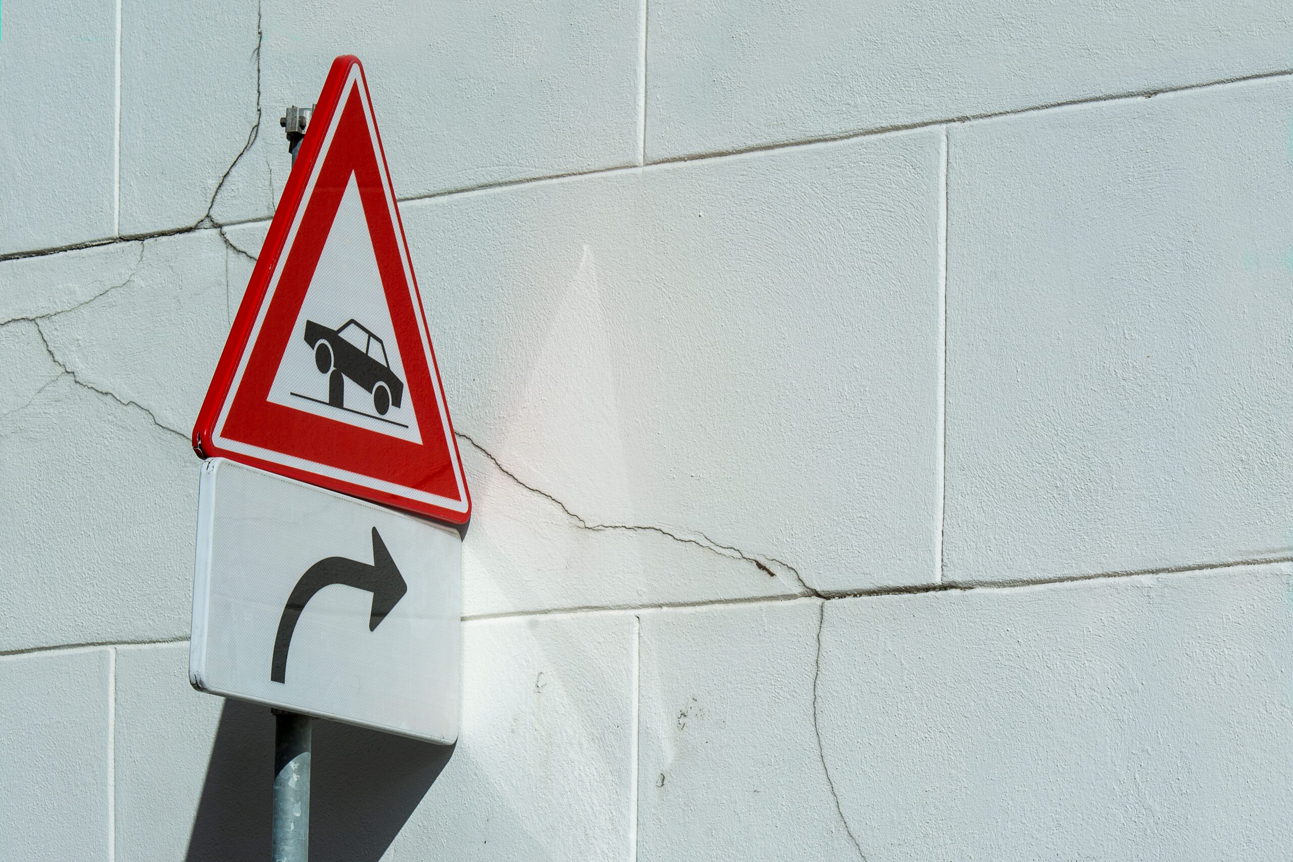 Facade Tile Delamination: Danger to People
