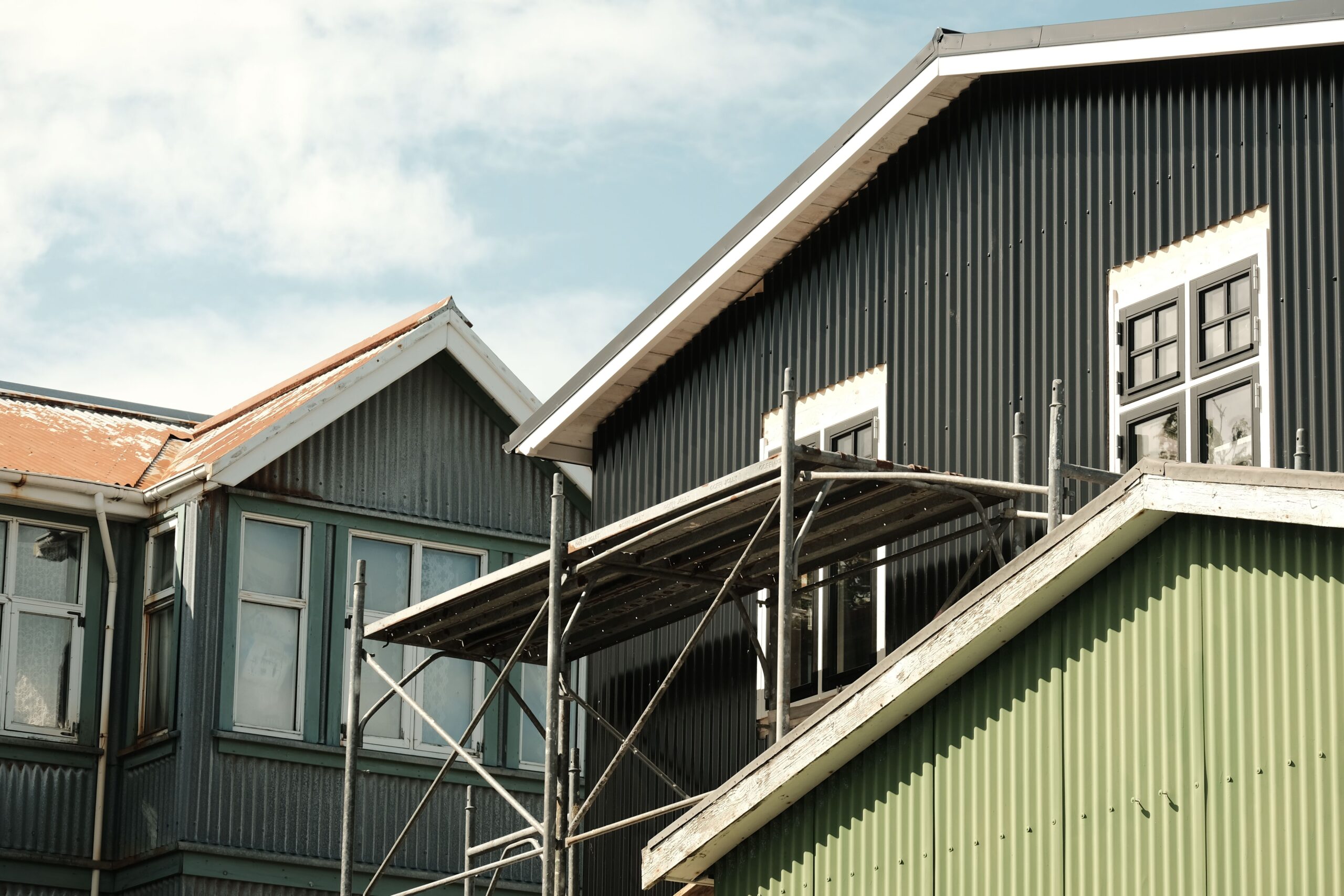 Cracks After Wall Demolition: When Routine Repairs Become a Threat to the Buildin