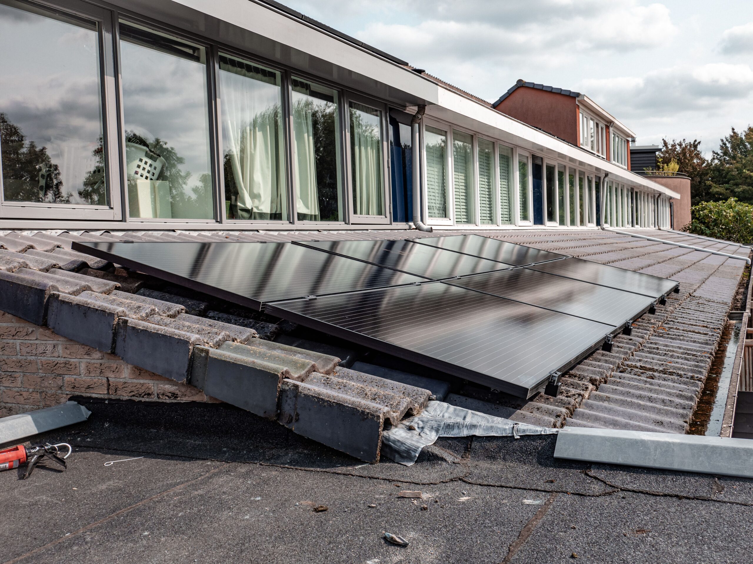Roof Condition Assessment: Diagnostics Before SPP Installation