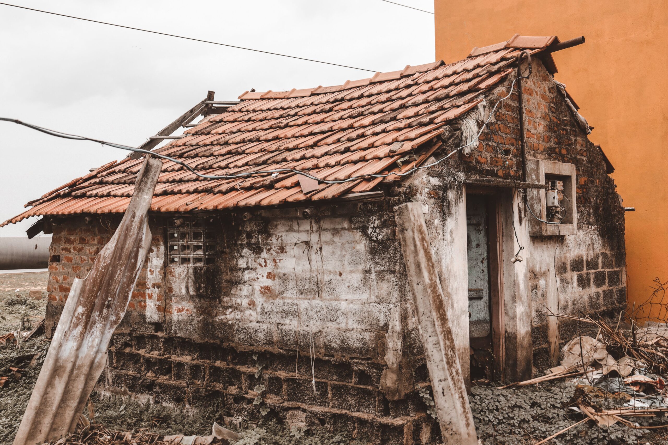 Inspection of Destroyed Real Estate in Ivano-Frankivsk: How to Save What Can Still Be Saved
