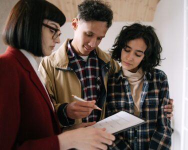 Купівля нерухомості в Ужгороді: гід для іноземного покупця та транскордонний аудит